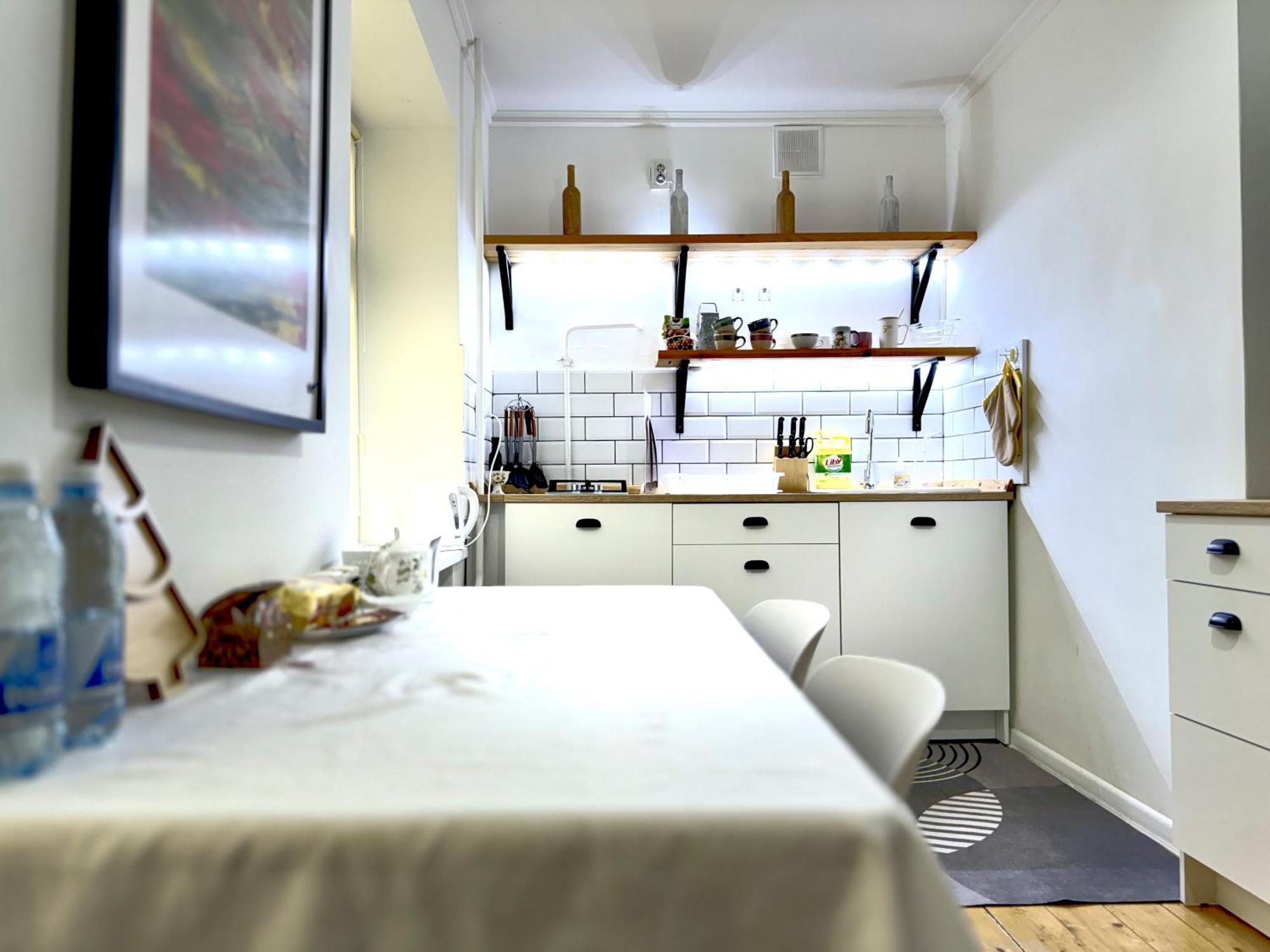 двушка около академии Scandinavian Style Apartment